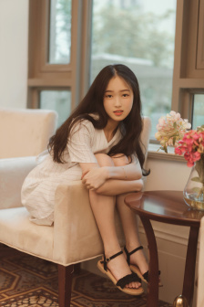 恶狼嘴里的小白兔